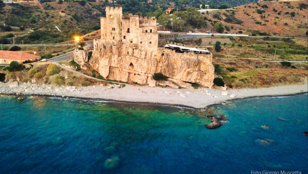 Castello Federiciano di Roseto Capo Spulico