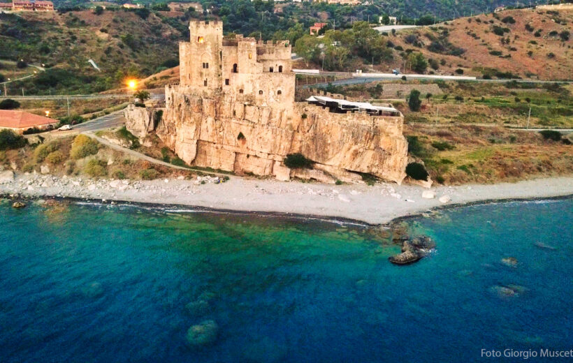 Castello Federiciano di Roseto Capo Spulico