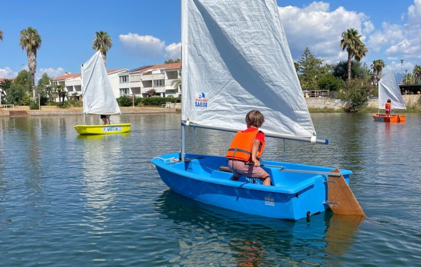 Scuola di Vela e Kayak ai Laghi di Sibari